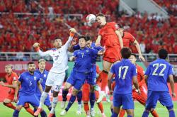 爱游戏网页版-泰国队鏖战中国队，安赛龙点燃赛场