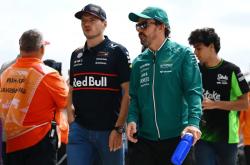 爱游戏网页版-红牛二队翻盘哈斯车队，阿隆索高光表现的简单介绍