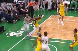 爱游戏体育官网-奇才碾压猛龙，杰伦·布朗关键制胜的简单介绍