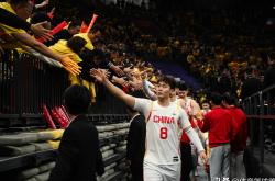 爱游戏官网-俱乐部篮球新赛季拉开帷幕，球迷翘首期待的简单介绍