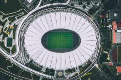 爱游戏官网-狼嚎西决，丹佛之王东境称雄，双线战场的霸权更迭