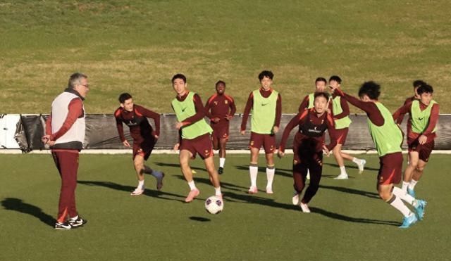 澳大利亚队实力出击迎接挑战 澳大利亚队实力出击迎接挑战