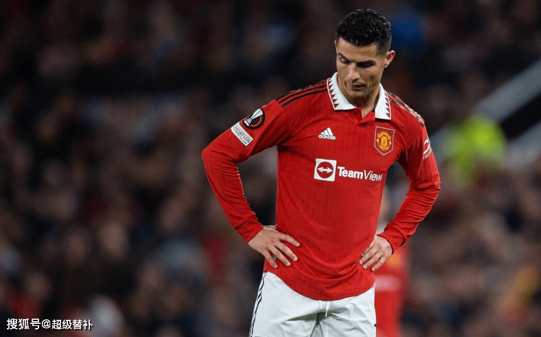 利物浦逆袭成功,小组领跑之位稳固 利物浦逆袭成功,小组领跑之位稳固