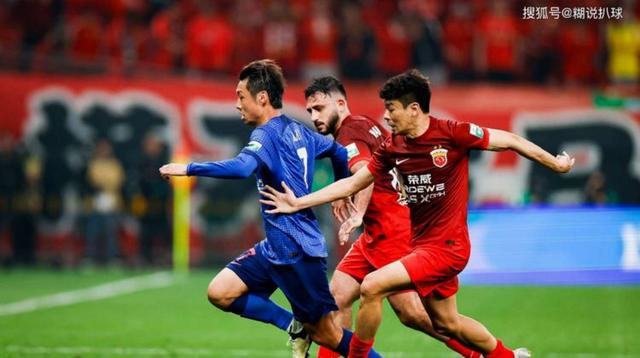 中超球队赢得比赛,引发球迷热议 中超球队赢得比赛,引发球迷热议