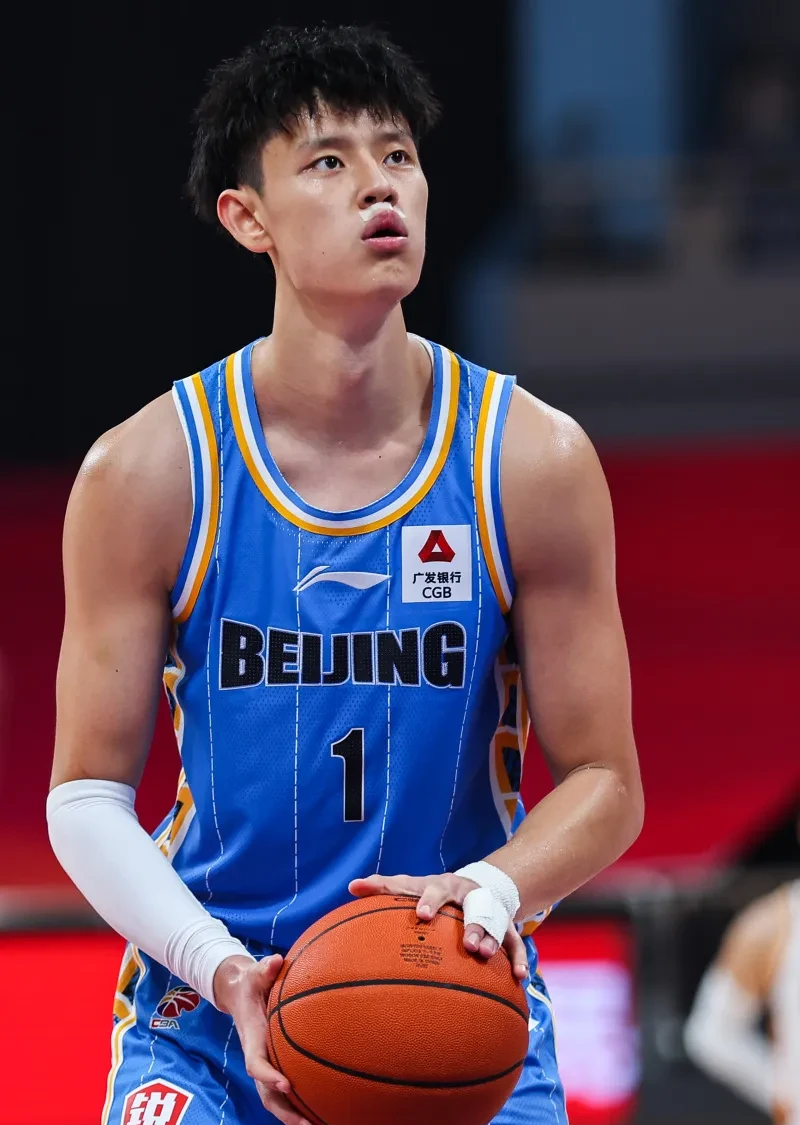 新疆队球员伤愈复出，状态回升的简单介绍