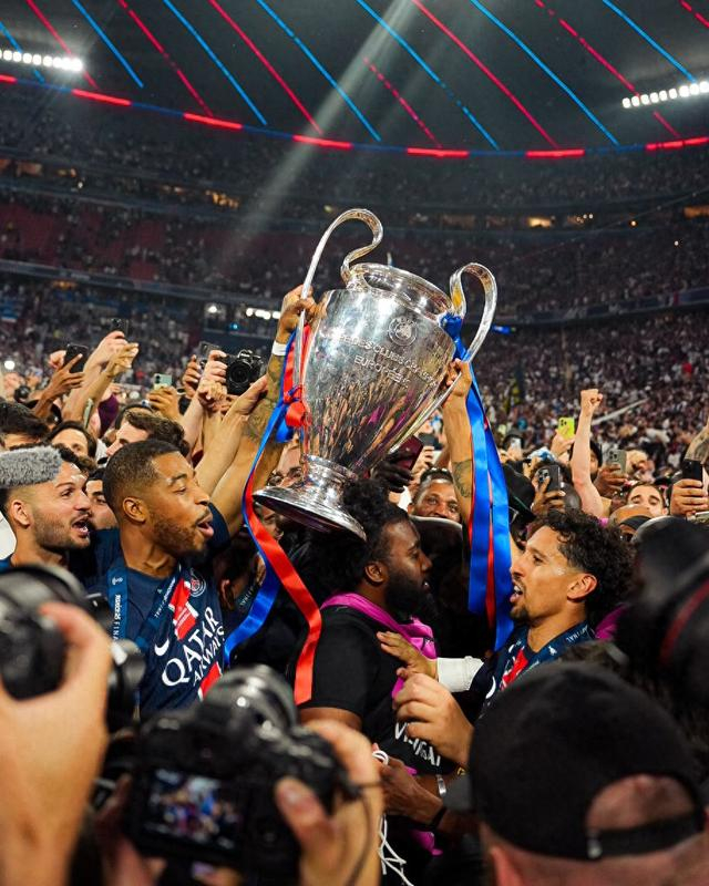 巴黎圣日耳曼的壮举，震撼整个联赛