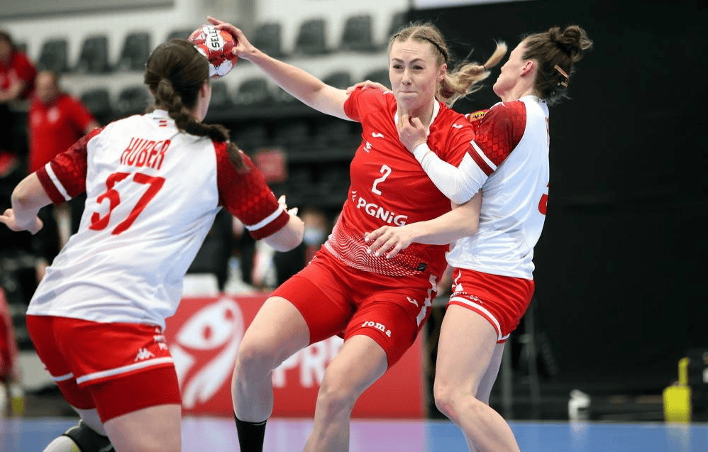 波兰乒乓球队轻取奥地利乒乓球队,张继科制霸全场的简单介绍 波兰乒乓球队轻取奥地利乒乓球队,张继科制霸全场的简单介绍