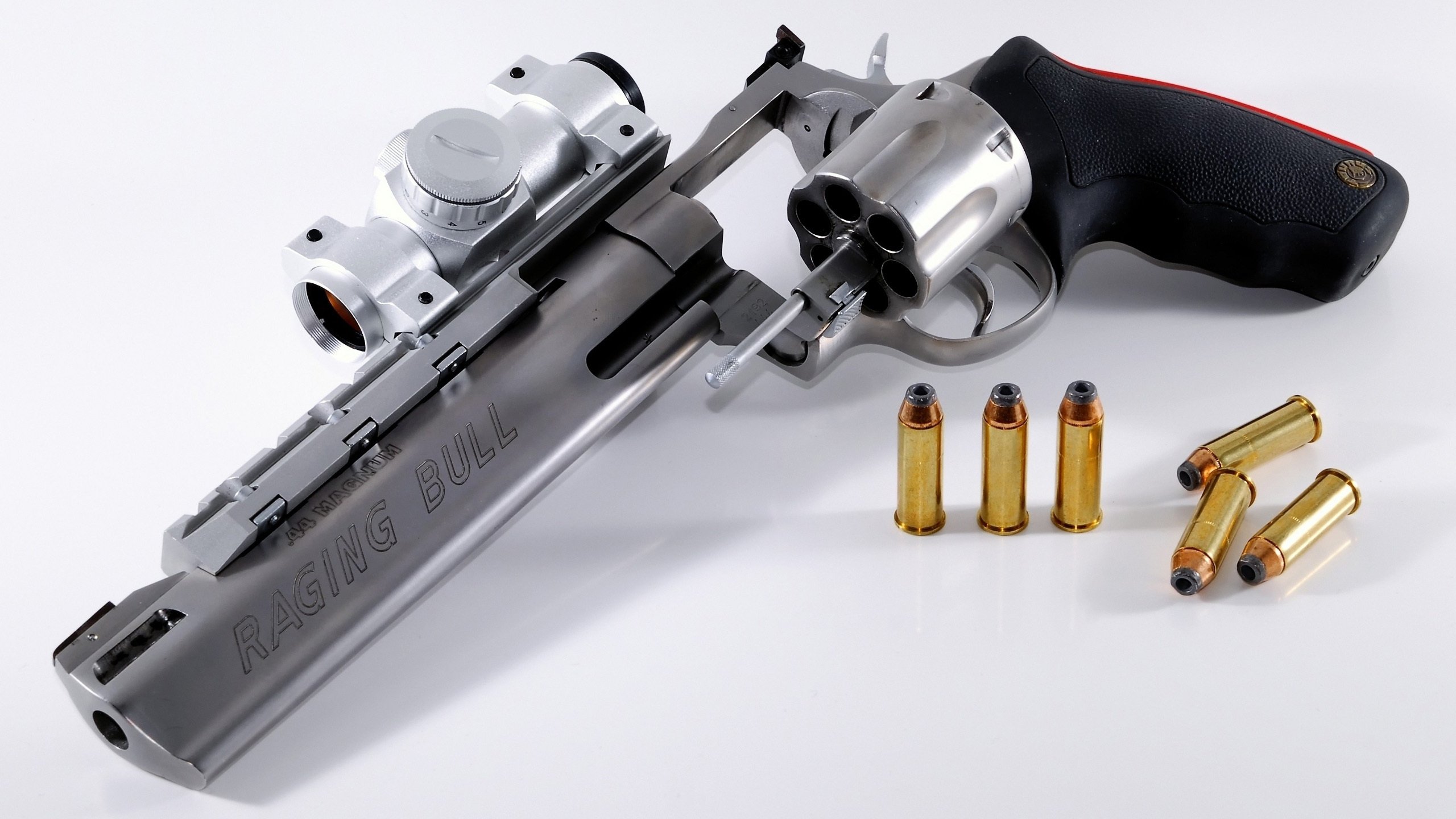 纽约德比生死战，霍勒迪接管之夜，尼克斯淘汰篮网晋级