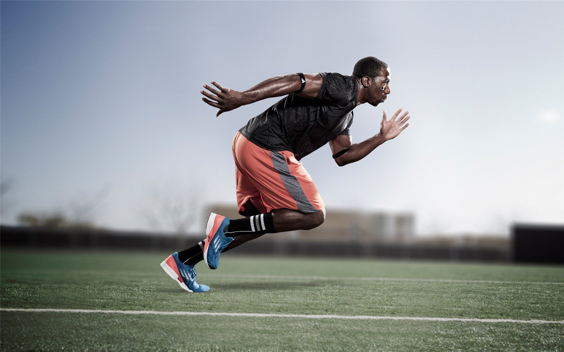 阿什拉夫展现巨星价值，曼联掀翻阿根廷—一场定义未来的胜利