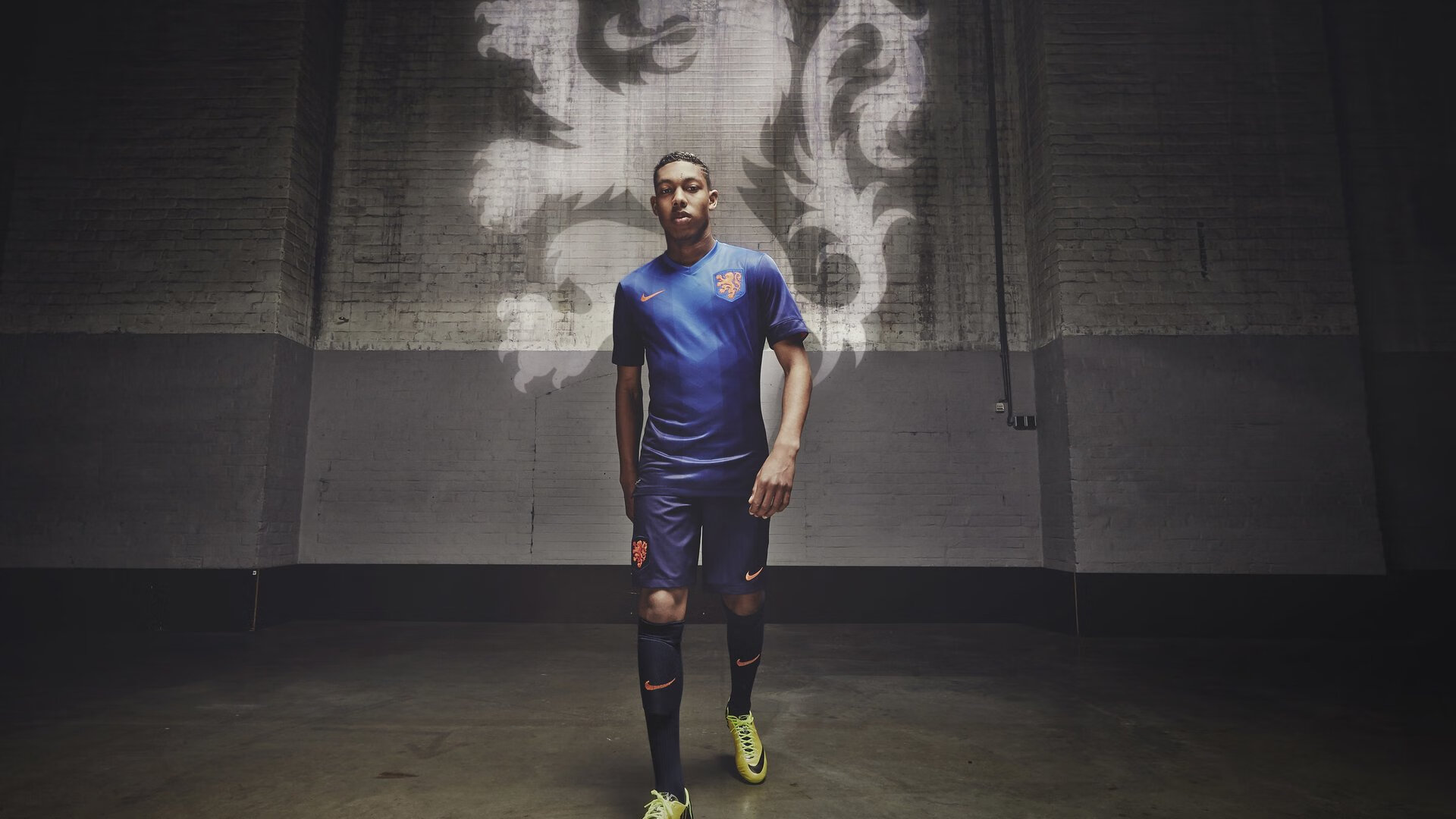 劳塔罗爆发破红军铁壁，喀麦隆元素成争冠战隐秘伏笔